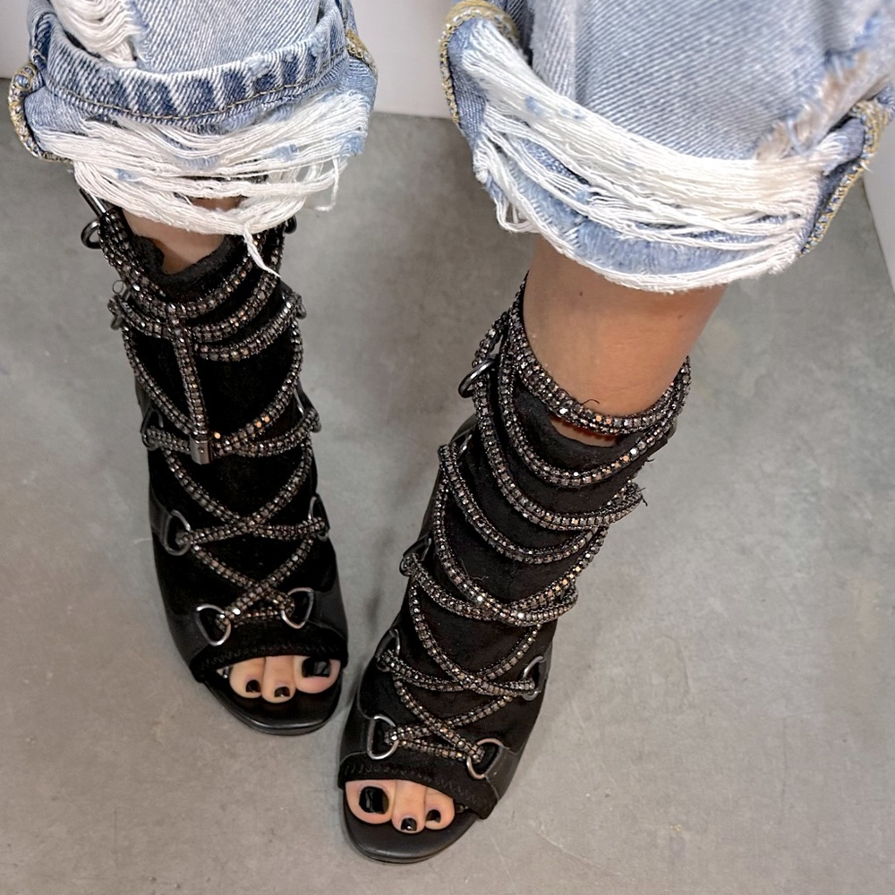New Steve Madden Black Rhinestone Lace-up Leather Heels US 6 Seductive